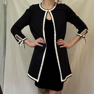 Black and White Trim Open Long Cardigan With Neck Closure